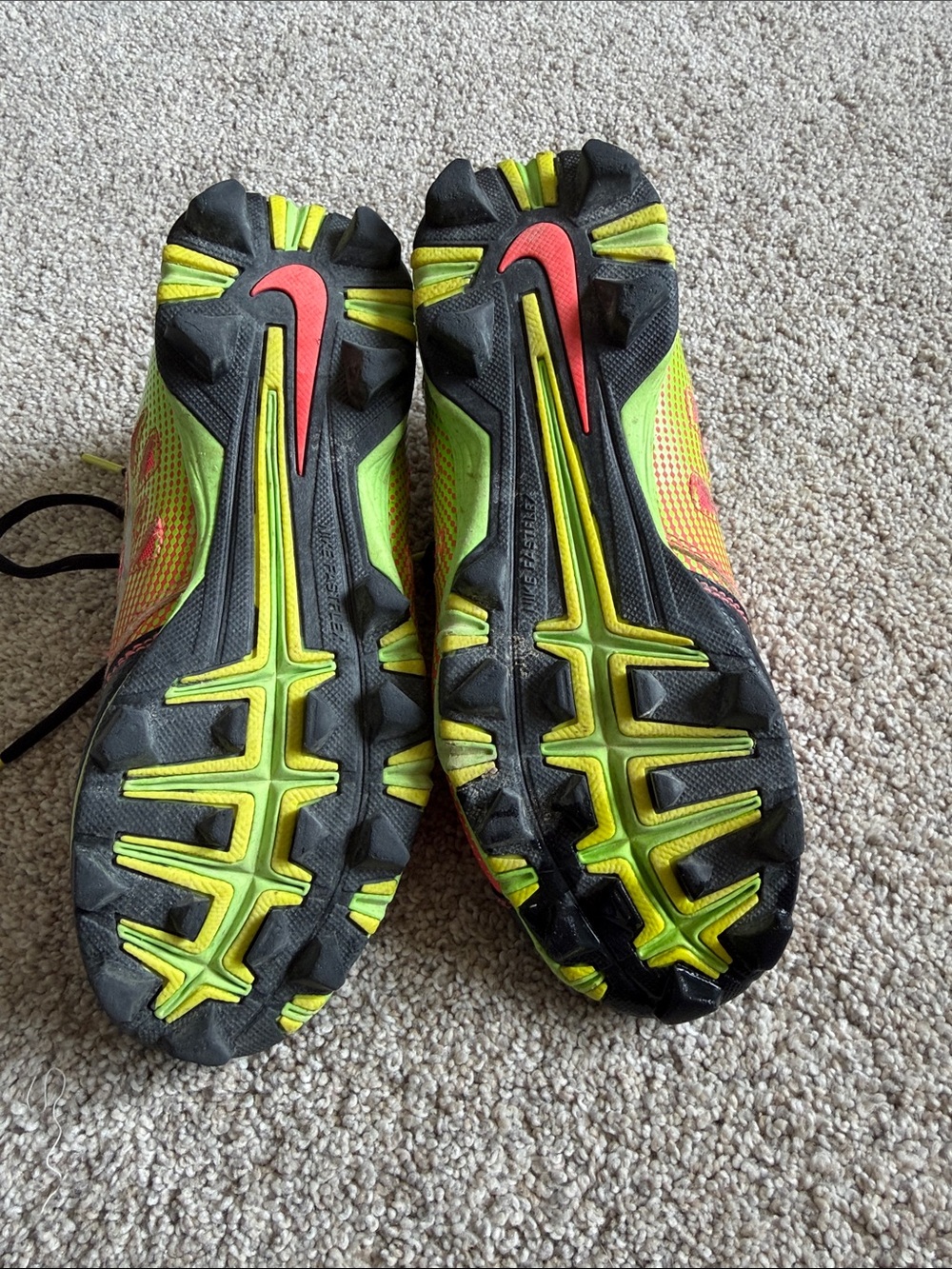 Nike Kids Hyperdiamond Fastflex Football Cleats size 2.5 - Picture 4 of 5